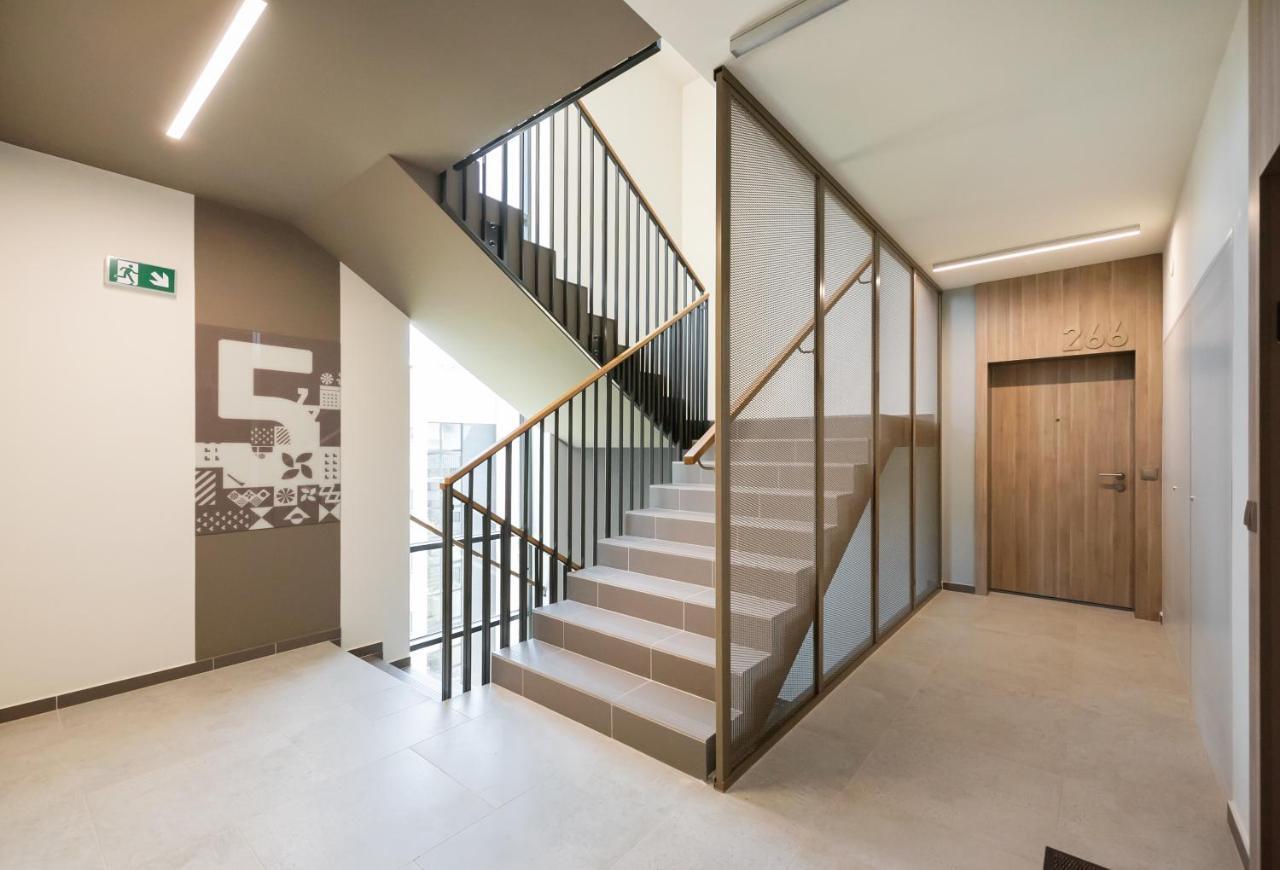 Wola Skwer Happy Apartment วอร์ซอ ภายนอก รูปภาพ